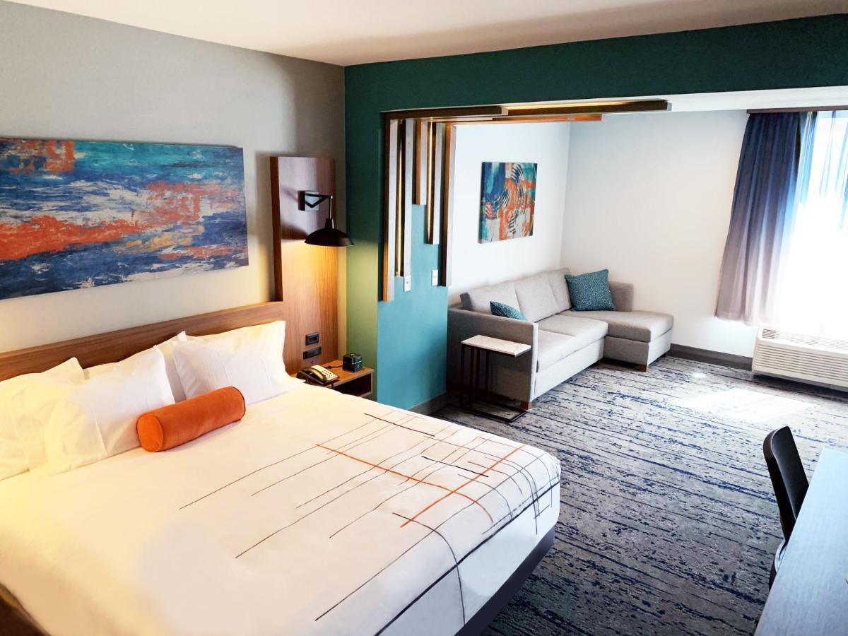 La Quinta Inn & Suites By Wyndham Dallas - Frisco Stadium Экстерьер фото