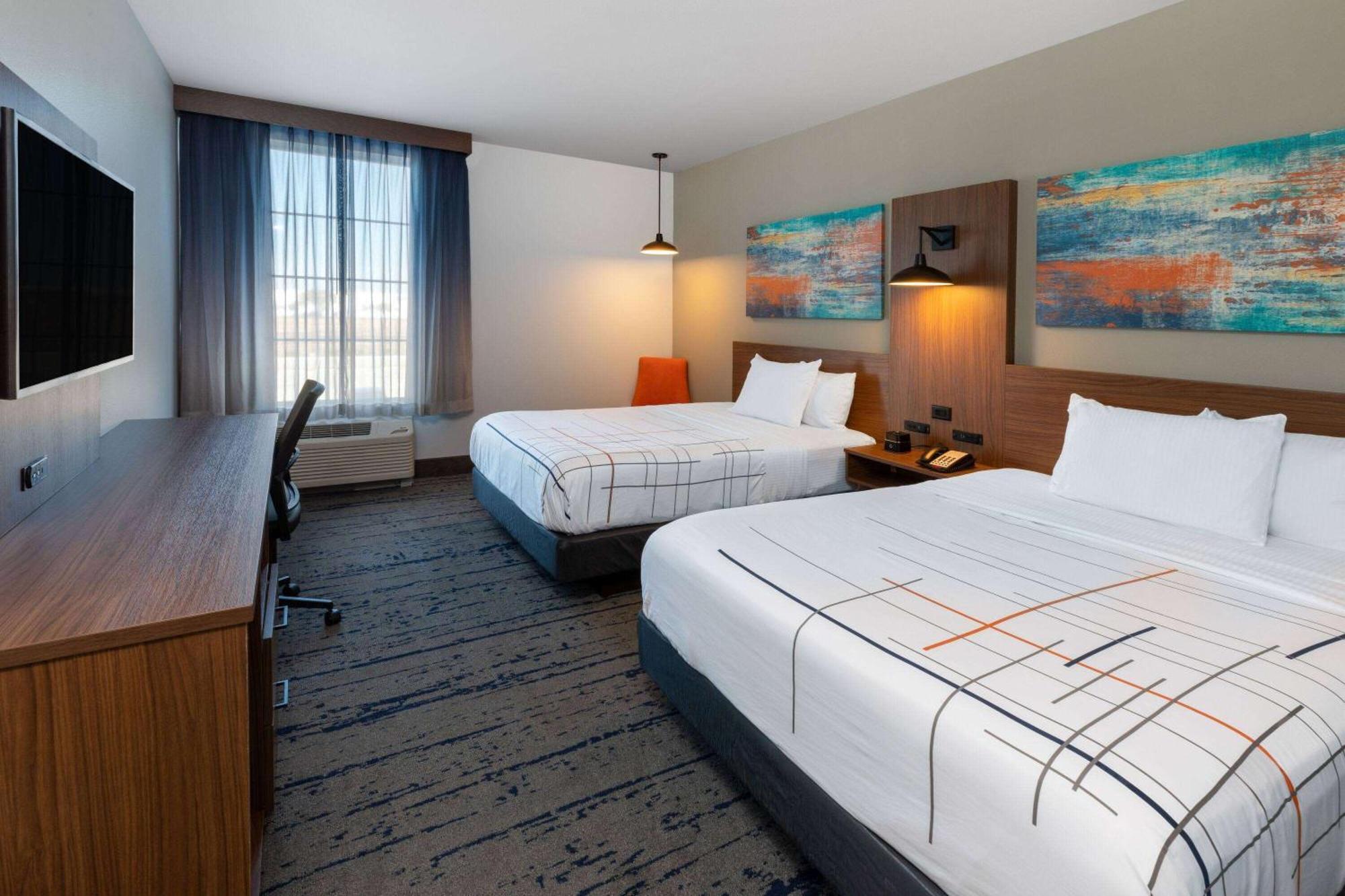 La Quinta Inn & Suites By Wyndham Dallas - Frisco Stadium Экстерьер фото